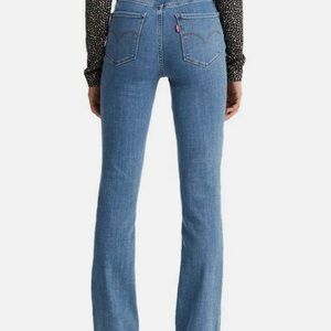 Women’s Levi’s 725 High Rise Bootcut Jeans Size 29